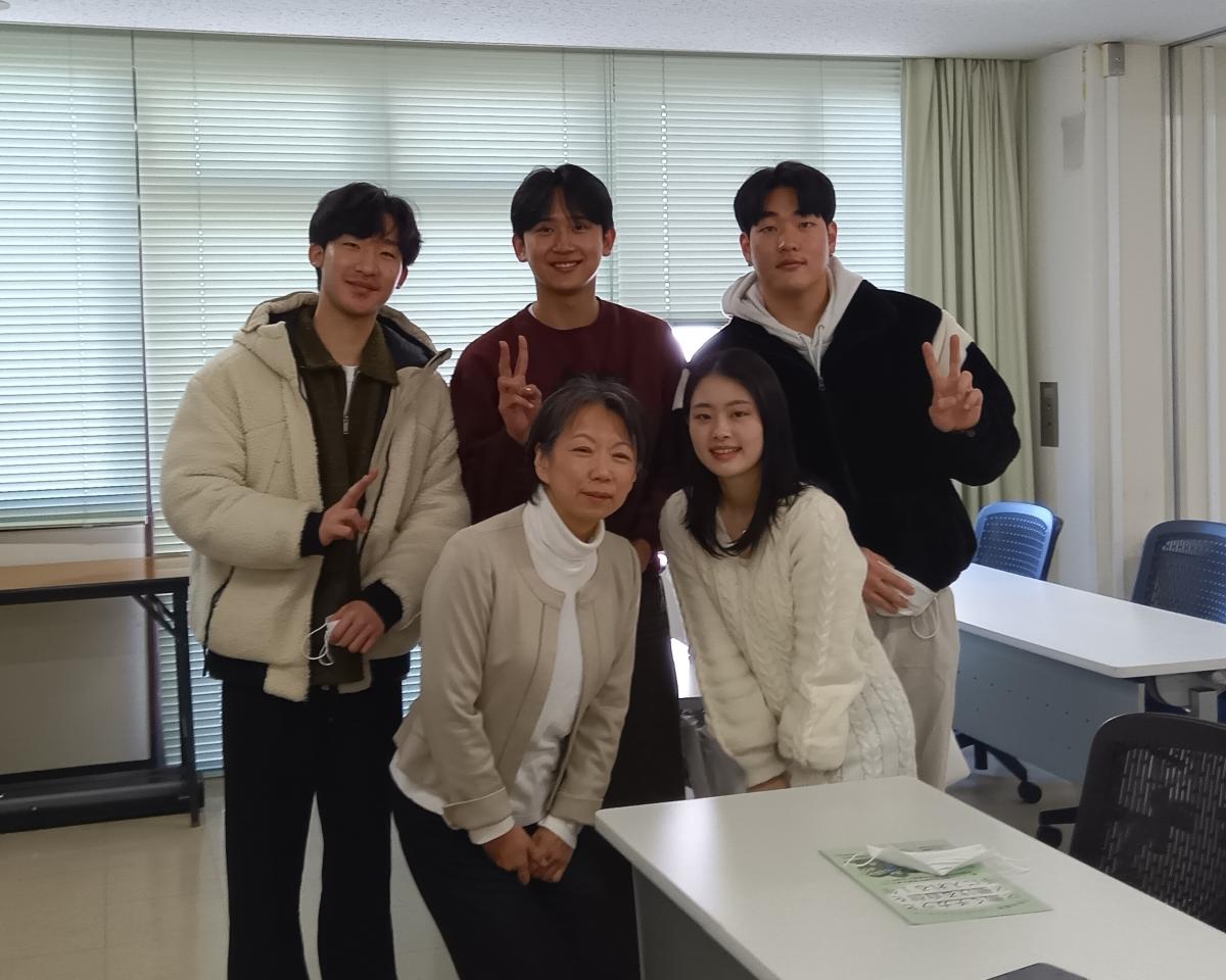 韓国の仁徳大学からの見学